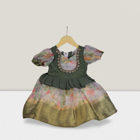 Elegant Green & Printed Flared Party Dress for Girls – Ruffled Sleeves & Embellished Neckline